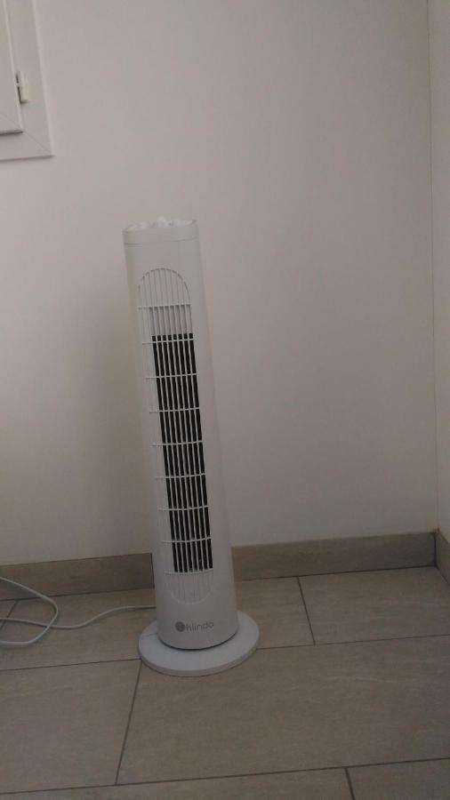 Studio Parking Gratuit Sur Place Claye Souilly Zewnętrze zdjęcie